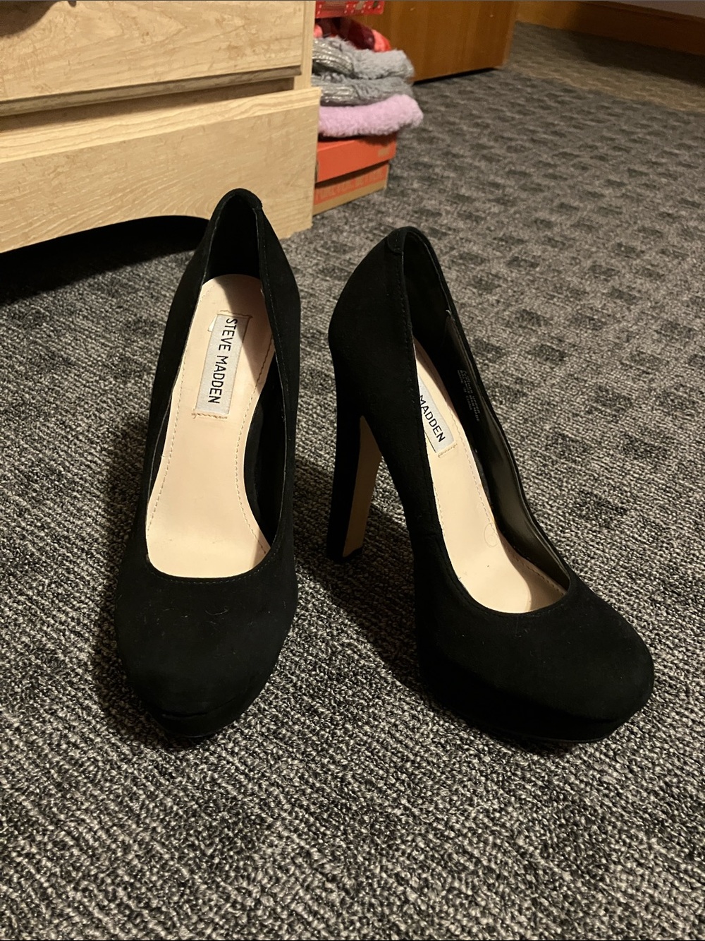 Steve Madden Black Suede Platform Pumps
